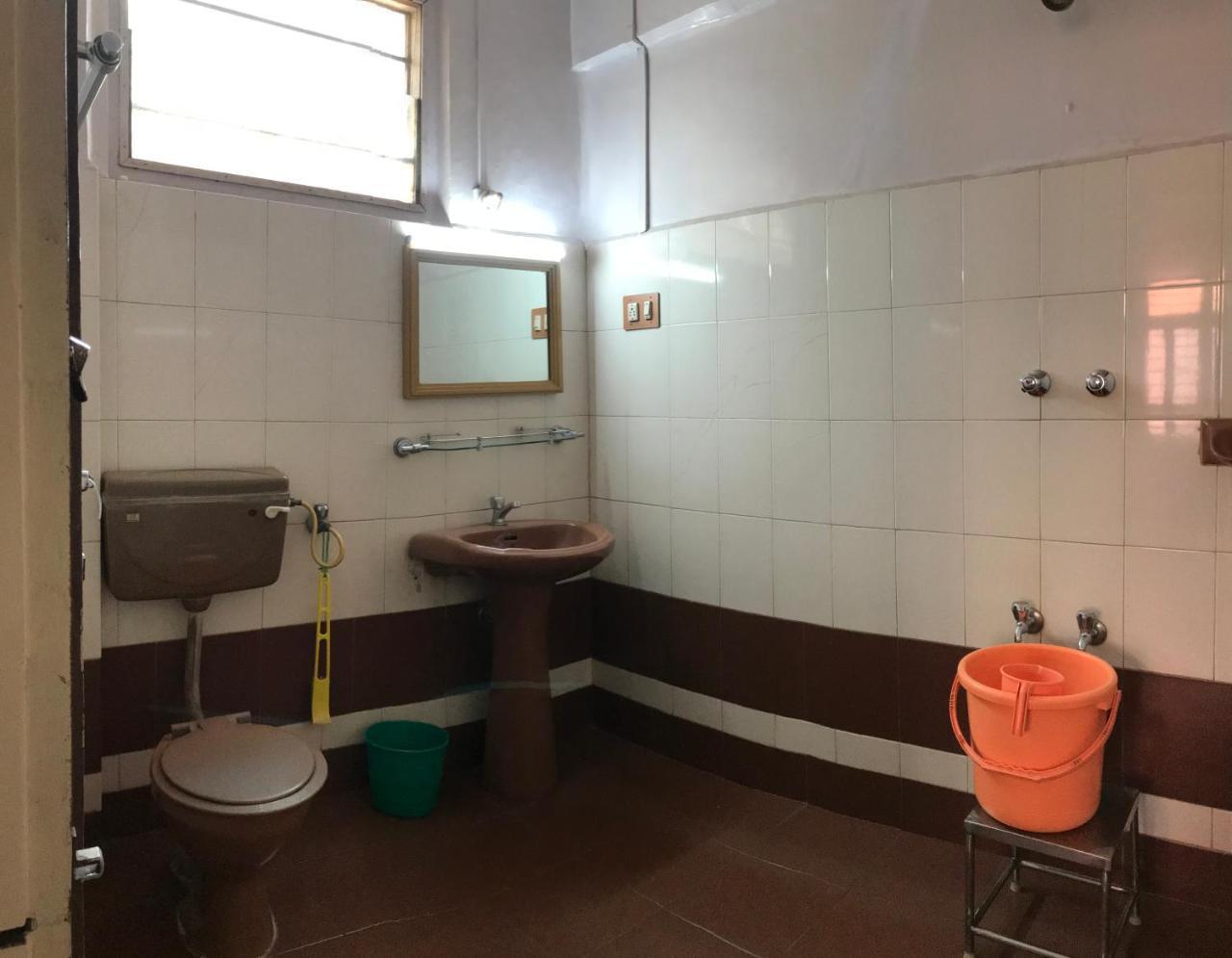 Hotel Satkar Cafeteria Belgaum Buitenkant foto