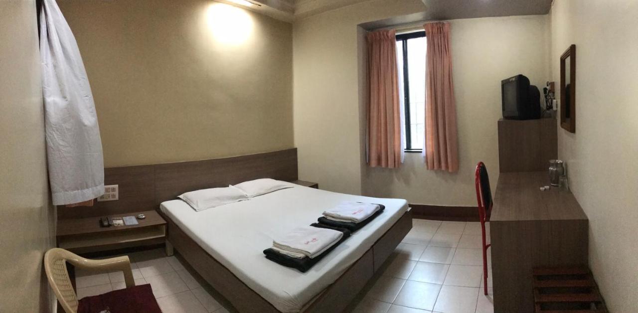 Hotel Satkar Cafeteria Belgaum Buitenkant foto