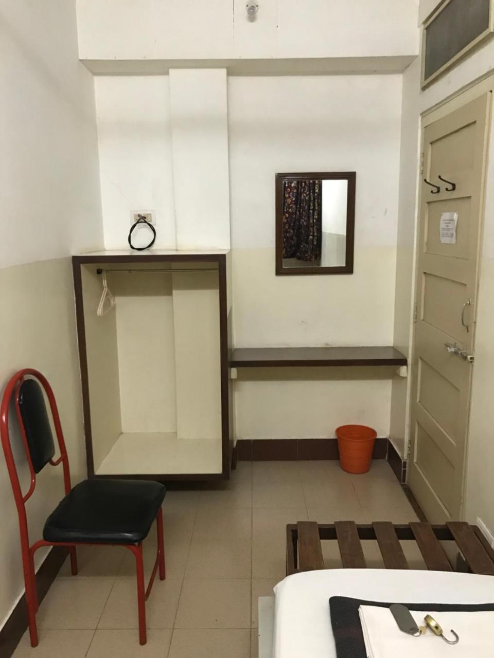 Hotel Satkar Cafeteria Belgaum Buitenkant foto