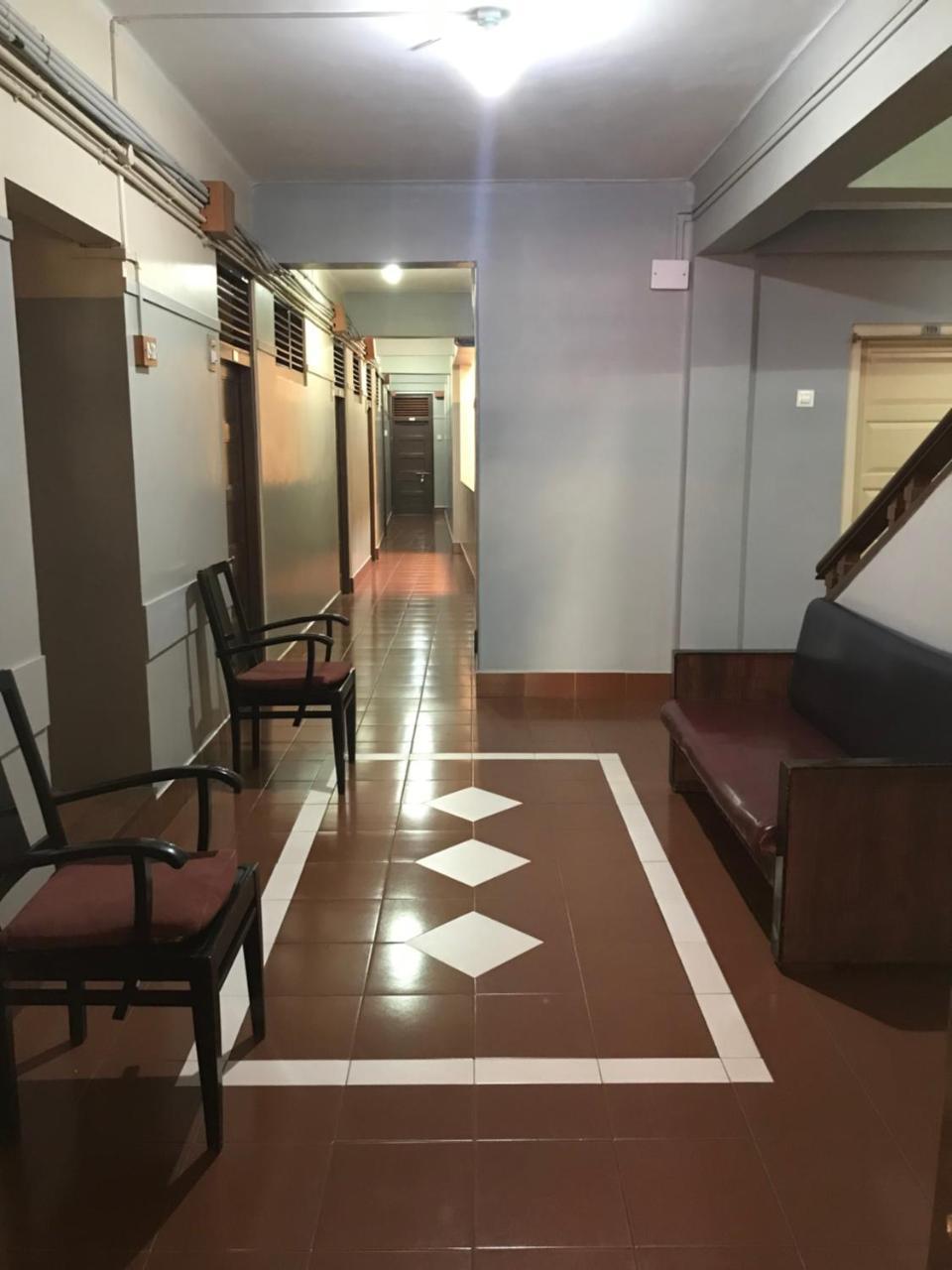 Hotel Satkar Cafeteria Belgaum Buitenkant foto